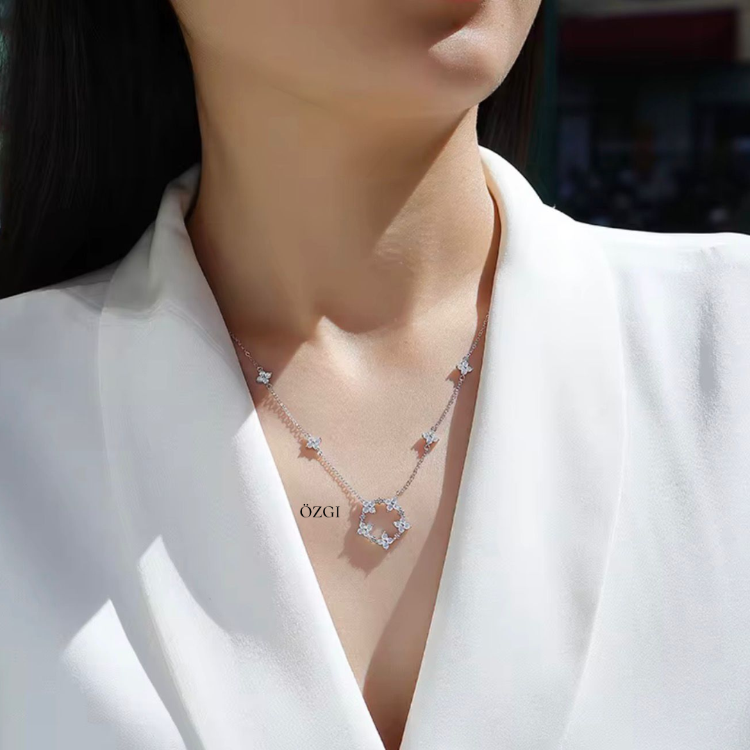 OZGI Zahra Bloom Necklace