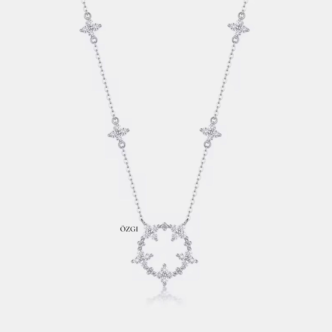 OZGI Zahra Bloom Necklace