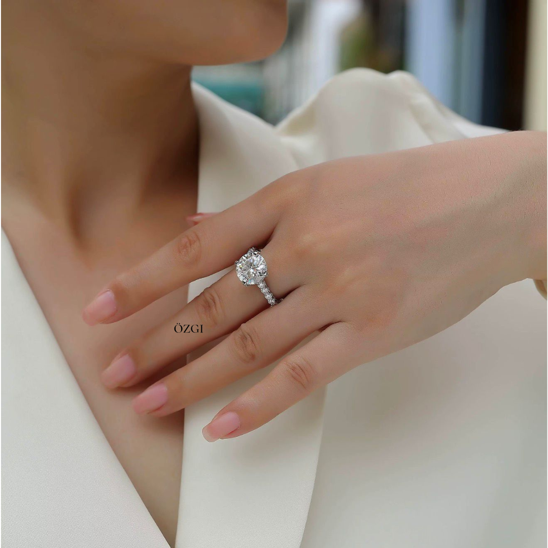 AMIRA Ring – Prestige Collection