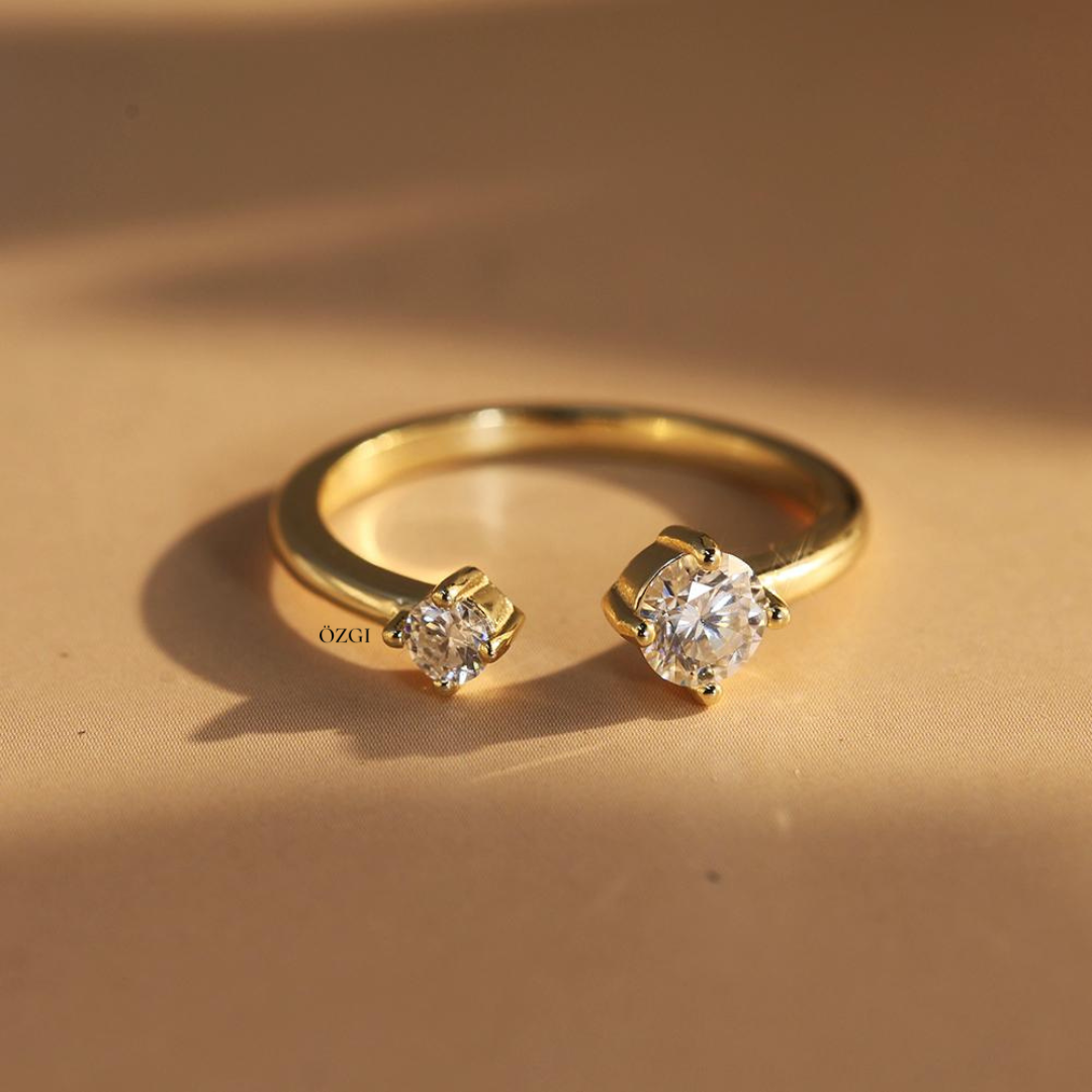 OZGI Luna Solitaire Open Ring