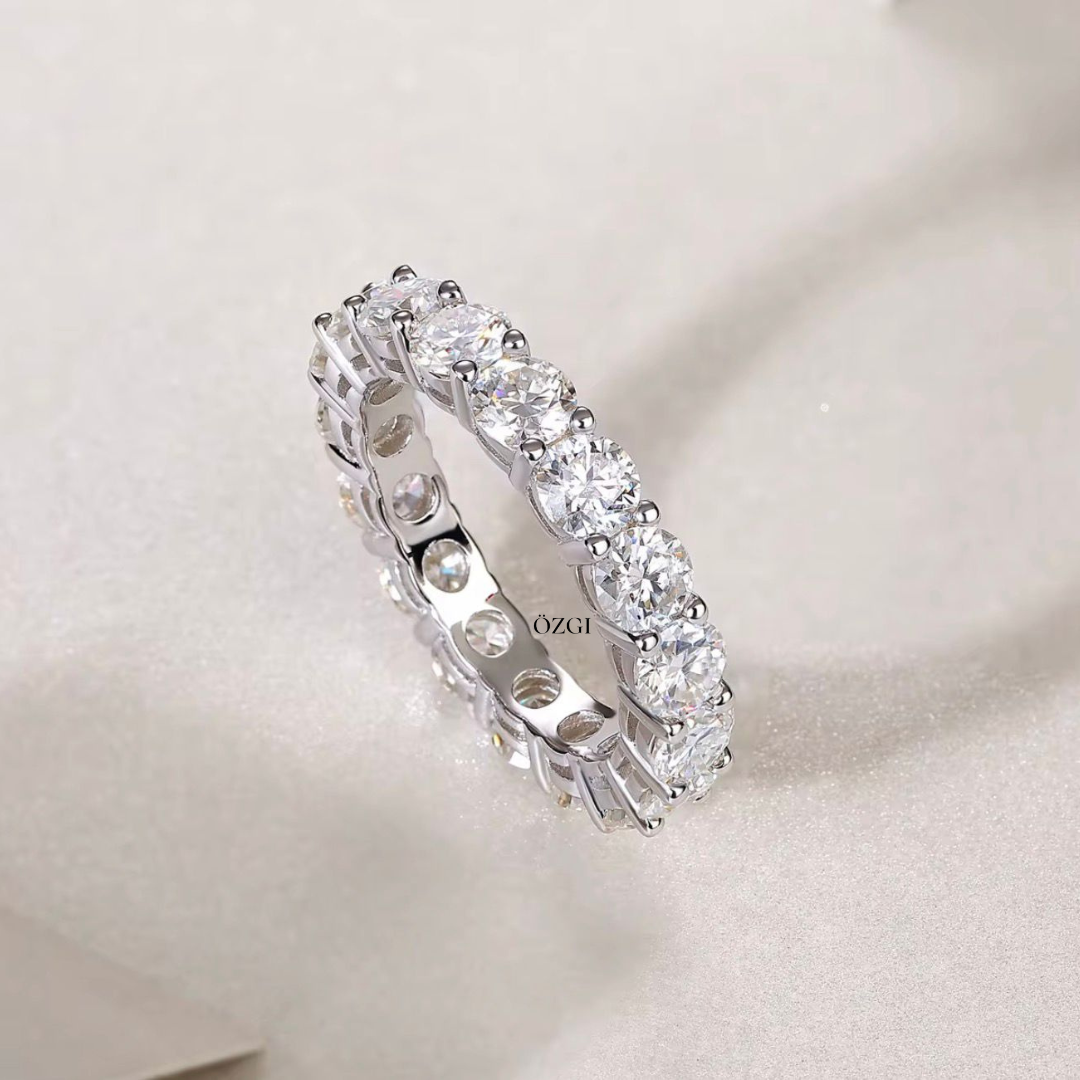 OZGI “Layal” Eternity Ring