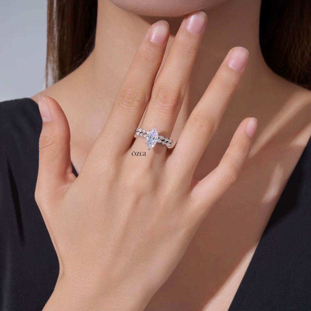 OZGI Layali Marquise Bridal Set